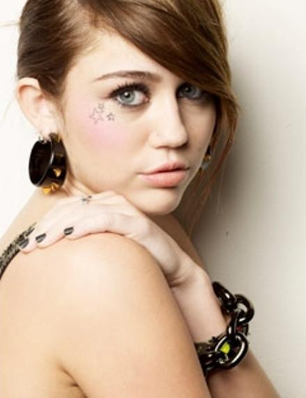 miley-cyrus-seventeen-magazine-photo-shoot.jpg