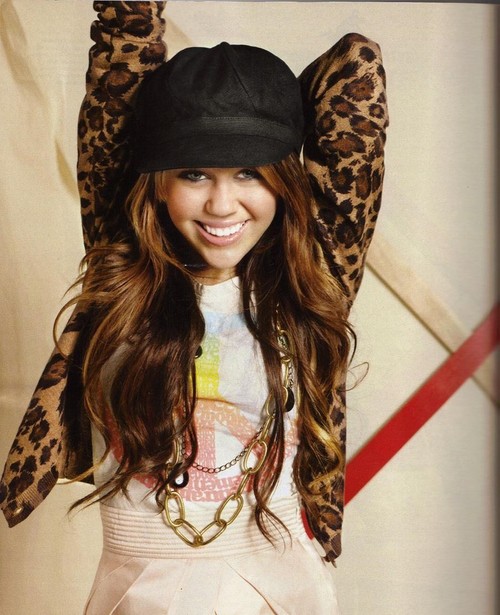Miley+Cyrus+seventeen+shoot.jpg